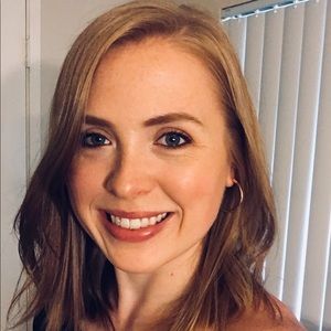 Meet your Posher, Laura